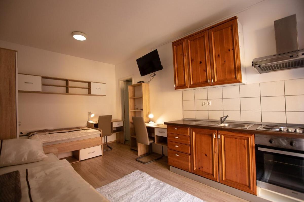 Maribor City Center Minidorm Apartment Buitenkant foto