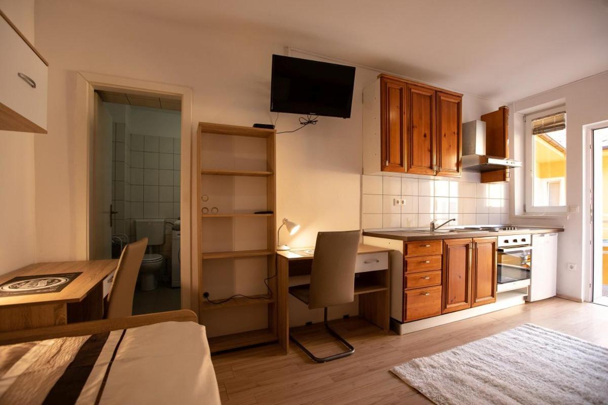 Maribor City Center Minidorm Apartment Buitenkant foto